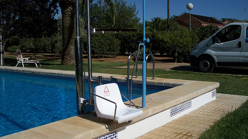 Elevador-hidraulico-para-piscina-3_METALU-TURIA