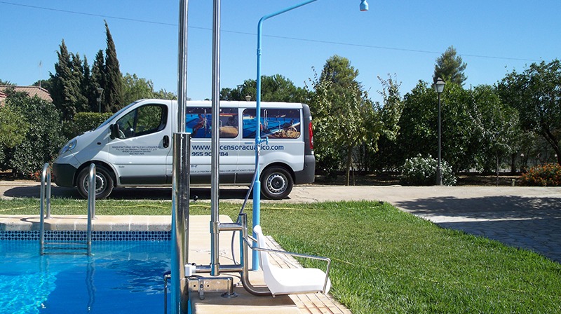 Elevador-hidraulico-para-piscina-4_METALU-TURIA