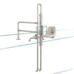 Elevador-hidraulico-fijo-desmontable-para-piscina-1_METALU-B-2-700x392-1-qaznaf5izv3s3s3dd3c5lgdqfx6qdceqaonkjsm9f0