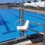 Elevador-hidraulico-fijo-desmontable-para-piscina-5_METALU-B-2-1-700x392-1